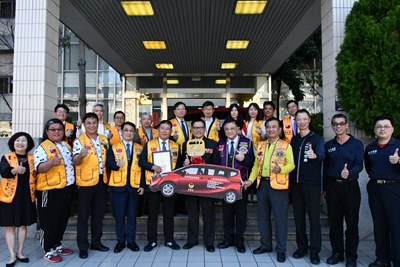 台中自治獅子會捐贈消防警備車 提升救災安全品質