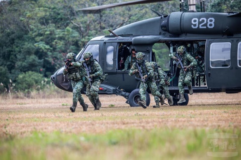 113年第3梯志願役專業軍士官班 報名截至10/2日