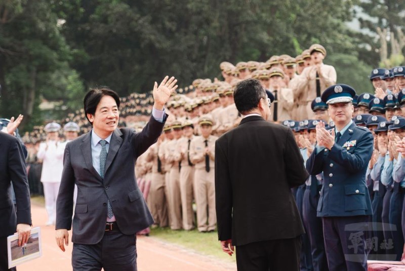 三軍士官聯合開學典禮 總統期勉保家衛國