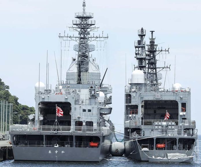 停泊在日本軍港𥚃神盾艦。圖／師大教授朱文增提供