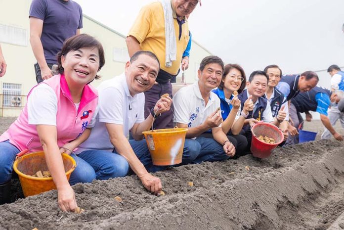 為擴大國家教育能量，國民黨總統參選人侯友宜允諾，當選總統後教育經費編列至少增加300億。圖／引自侯友宜臉書