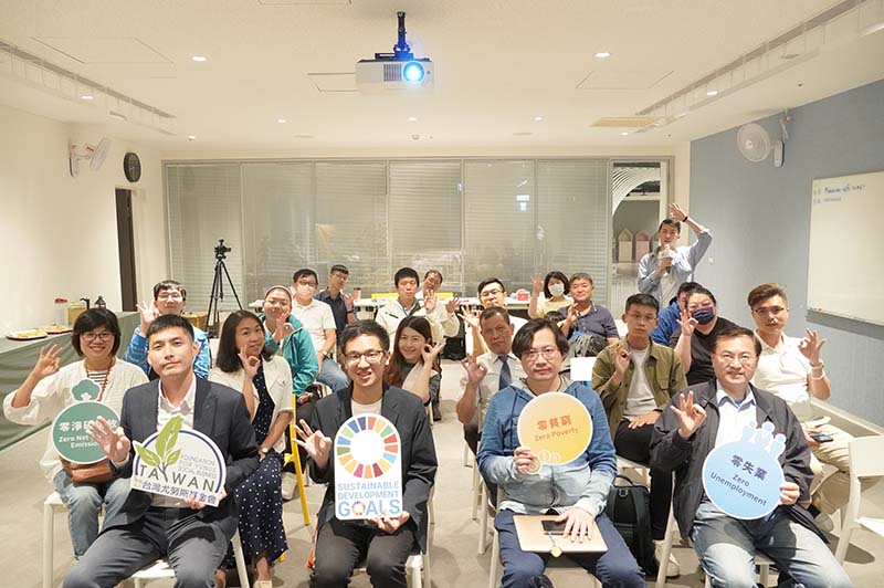 迎接「第四屆台灣尤努斯創新獎」的啟動，四月尤努斯社企沙龍也特別邀請華陽創投集團投資經理翁健智 ( William ) ，以專業角度分享新創募資指南。