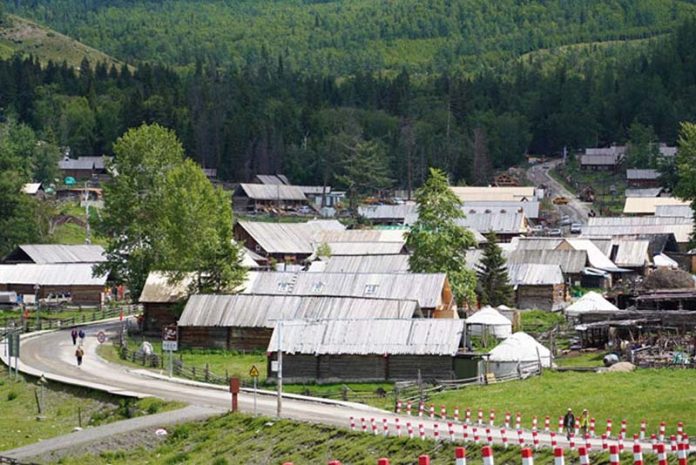 新疆阿勒泰地區哈巴河縣白哈巴景區風光，網路劇《我的阿勒泰》播出後，劇集取景地新疆阿勒泰地區最近迎來客流高峰，劇中地點成為新的熱門旅遊打卡地。