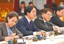 賴清德是在9月26日召開全社會防衛韌性委員會首次會議，宣布將計畫培訓40萬民力，必要時投入支援軍事行動。